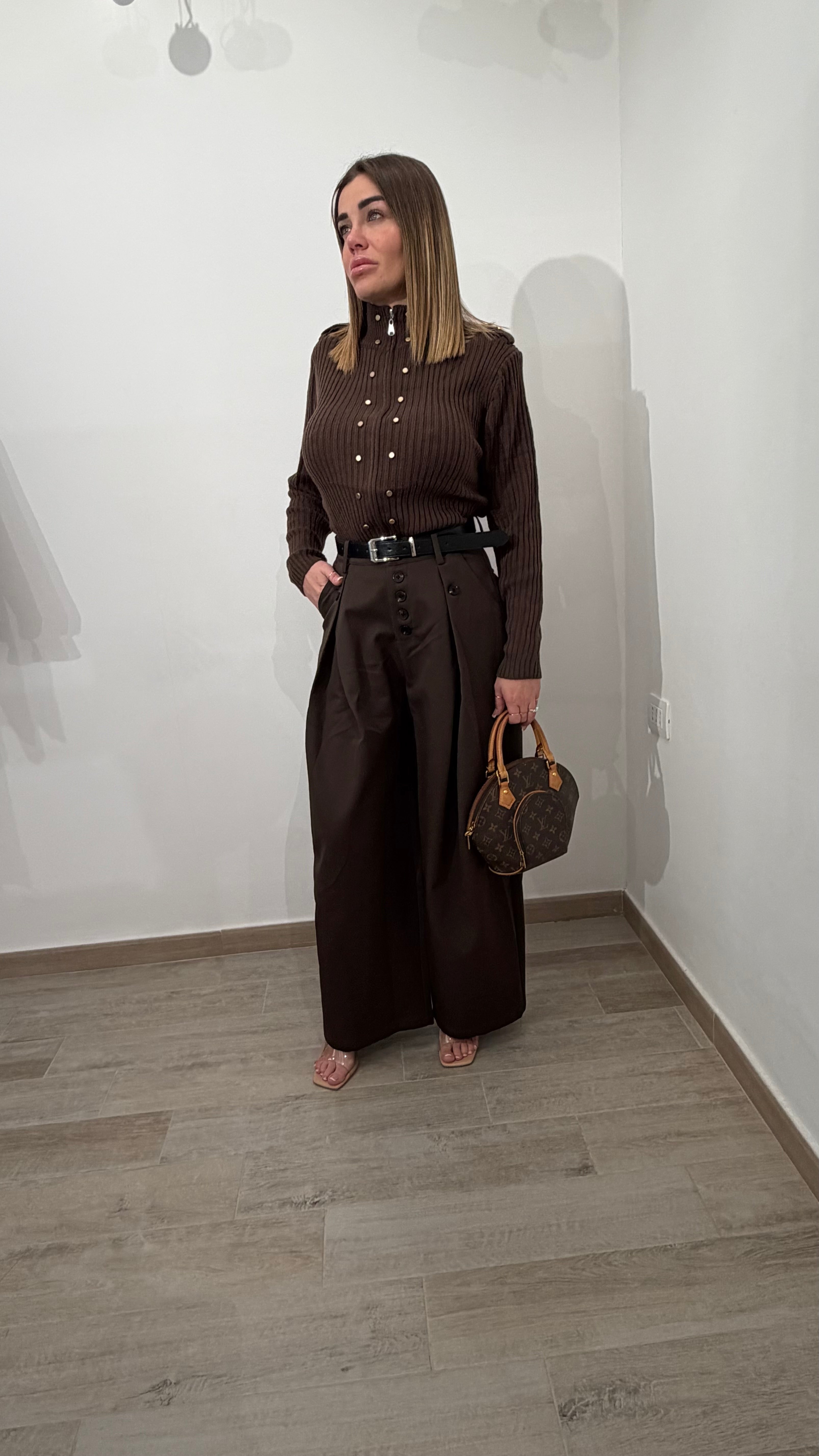 Pantalone Con Bottoni