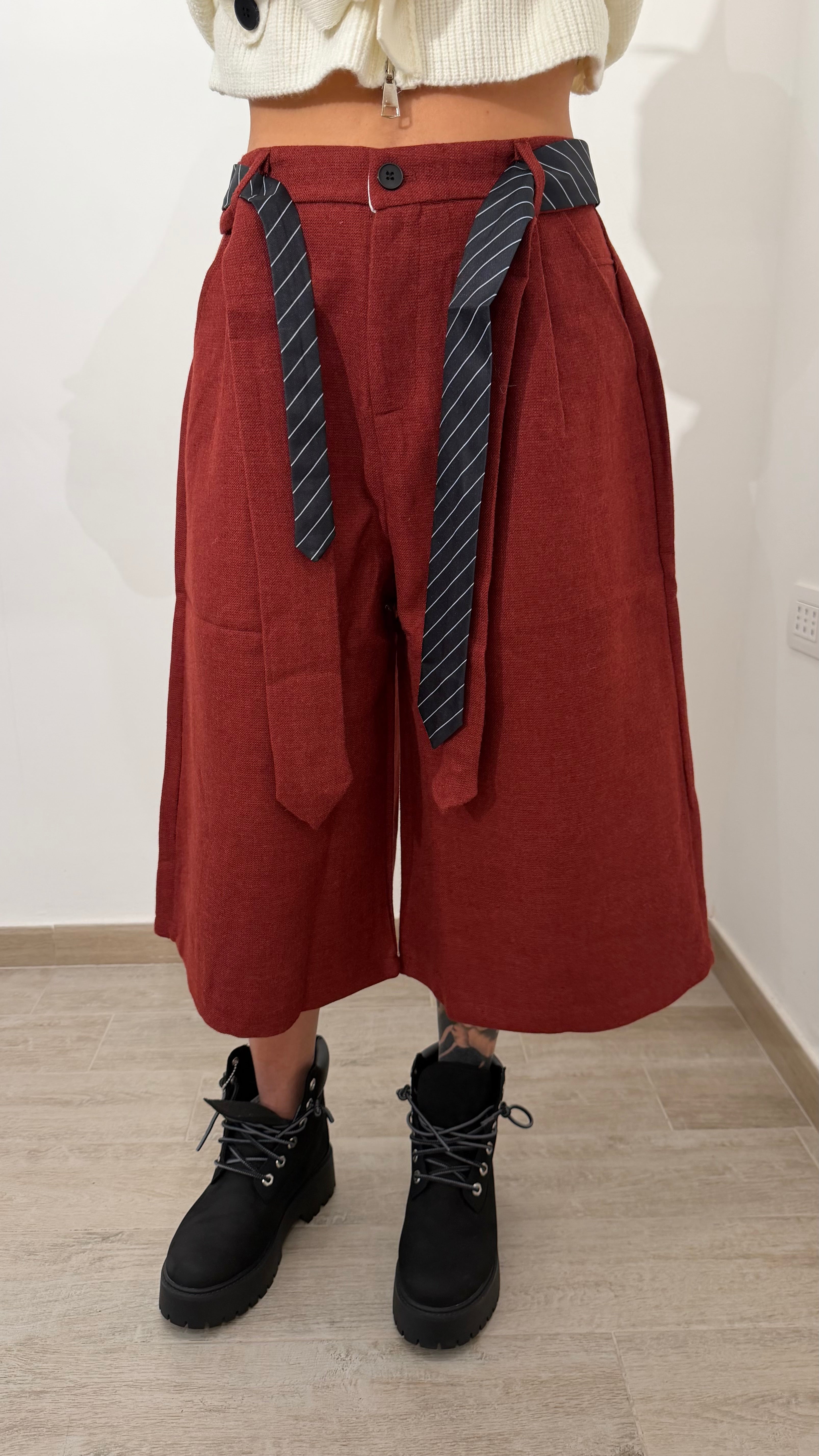 Bermuda con cravatta