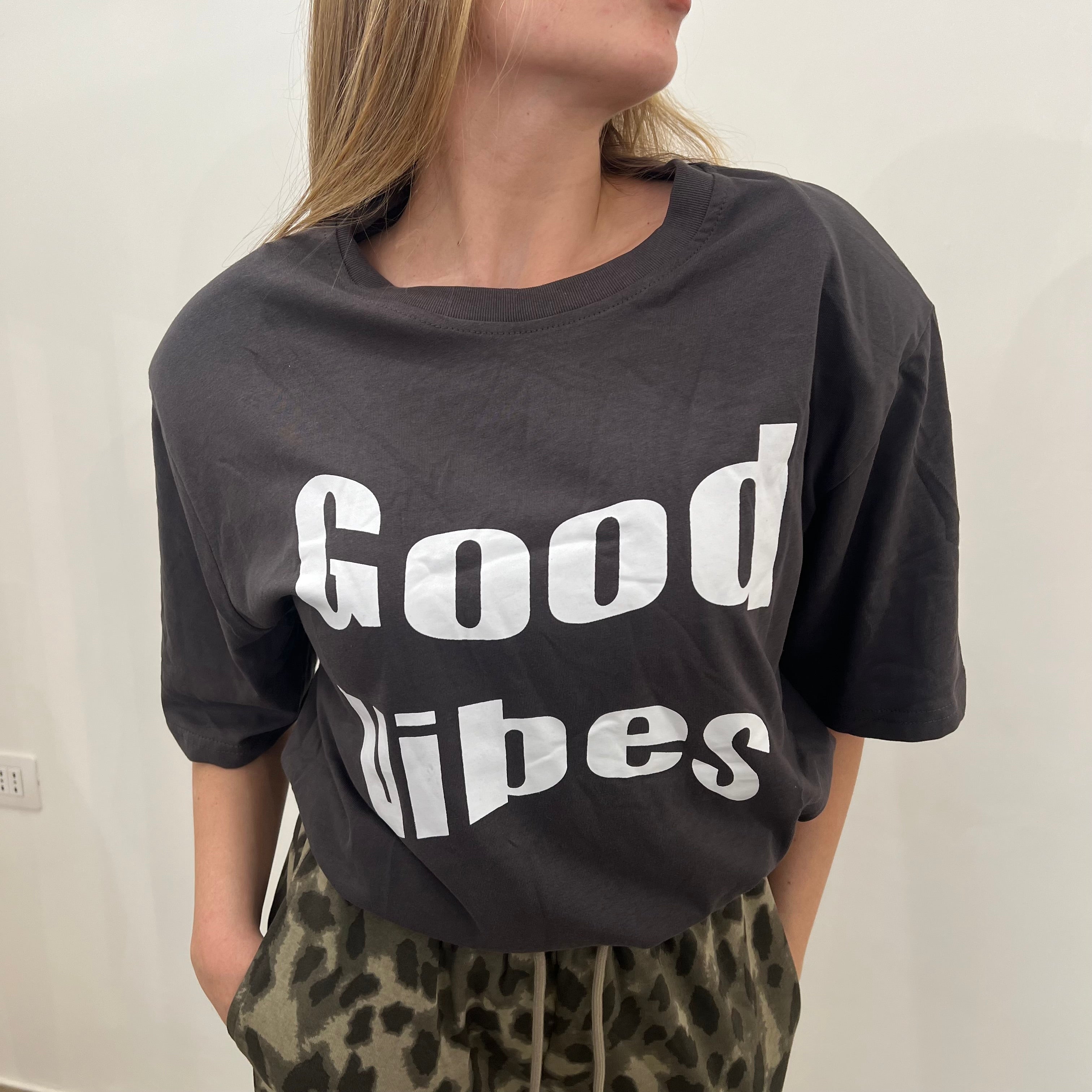 T-shirt GoodVibes